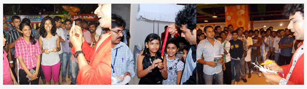 Magicians aladin lady close up show Cochin Kochi Kerala India